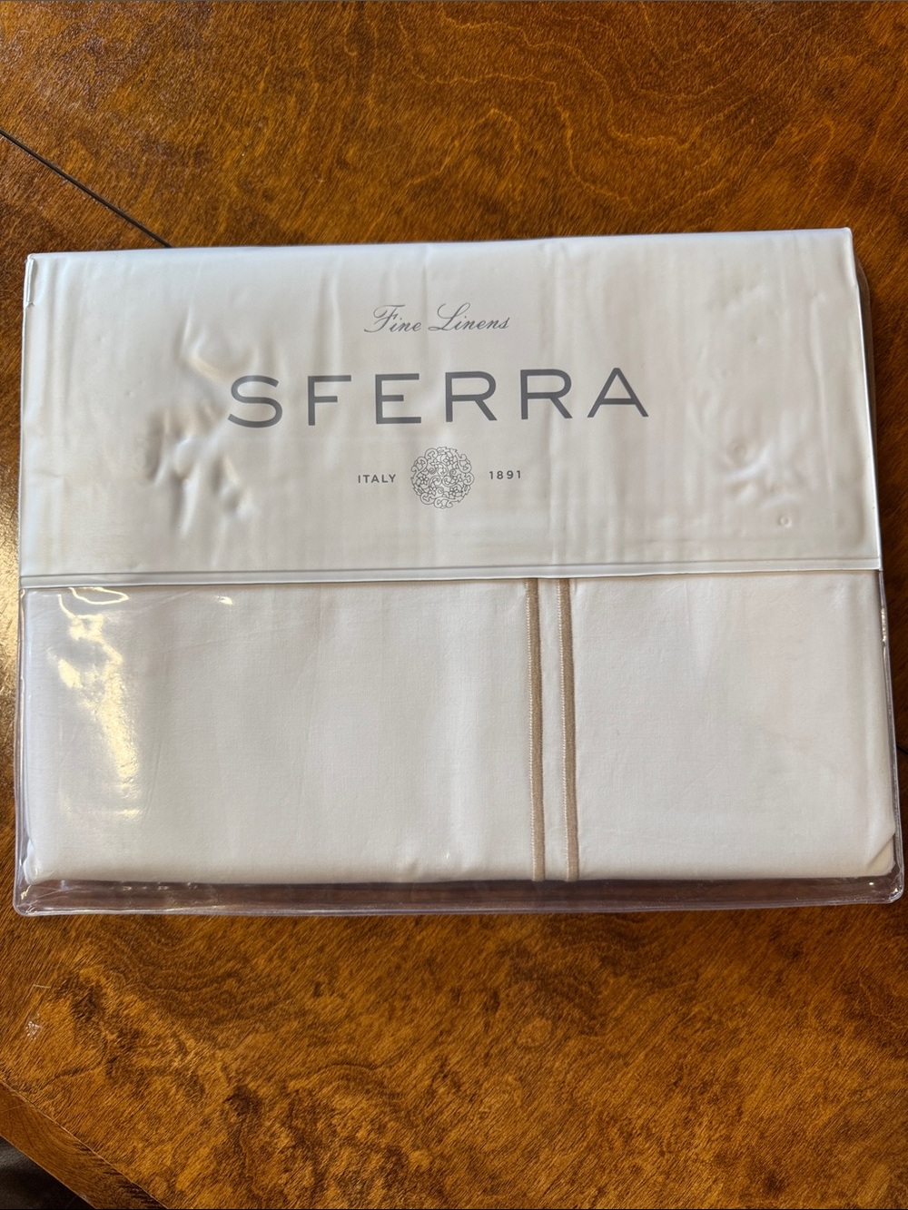 SFERRA Grande Hotel Full/Queen Duvet Cover. White/Taupe 88”x92”